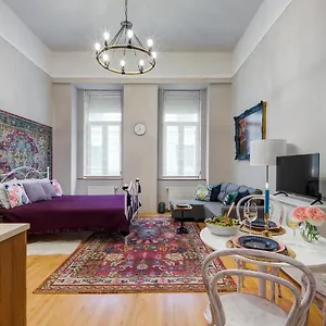  Apartment Bohemian In The Centre